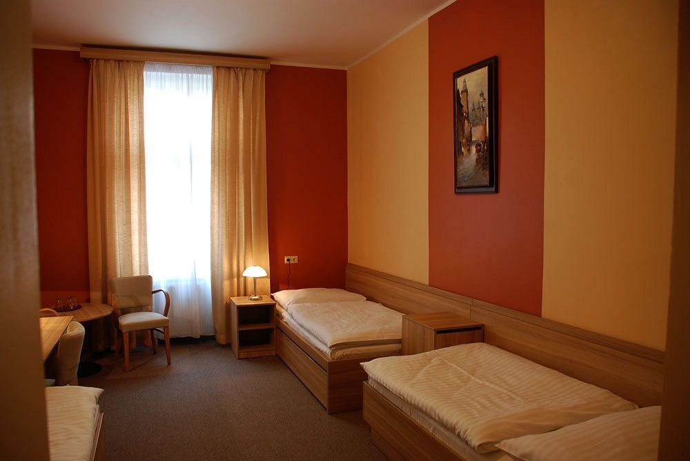 D'Angelo Hotel Прага Екстериор снимка